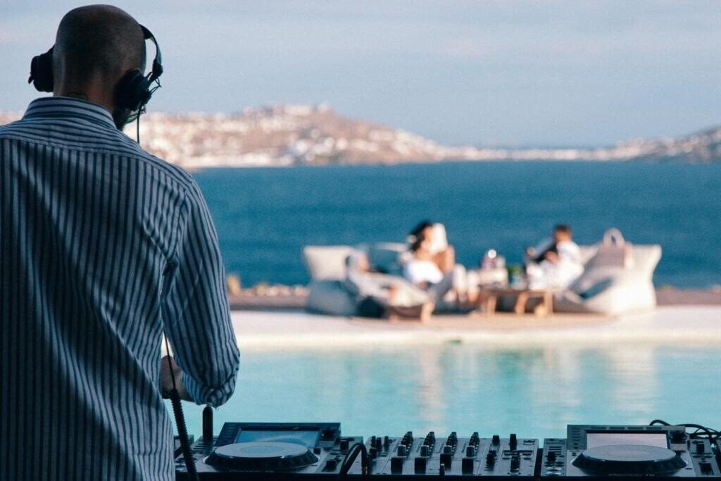 Апартаменти Destino Pacha Mykonos 4*