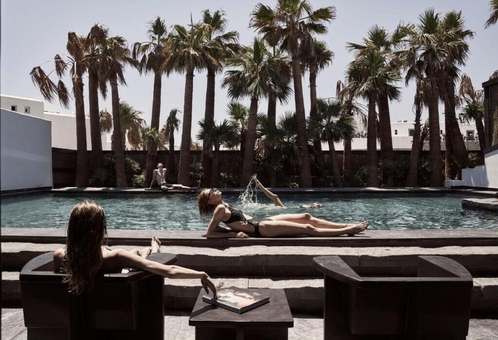 Апартаменти O By Myconian Collection (ex. Myconian O Design Hotels) 5*