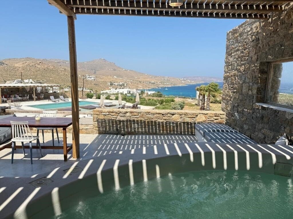 Картинка Myconian Crown Suites 3*