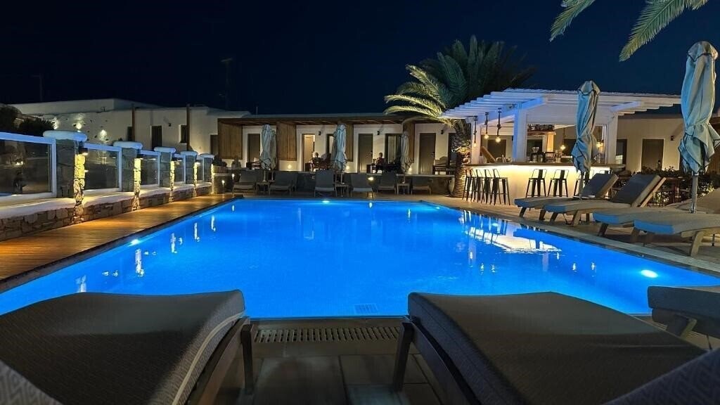 Вид Petinaros Hotel 3*