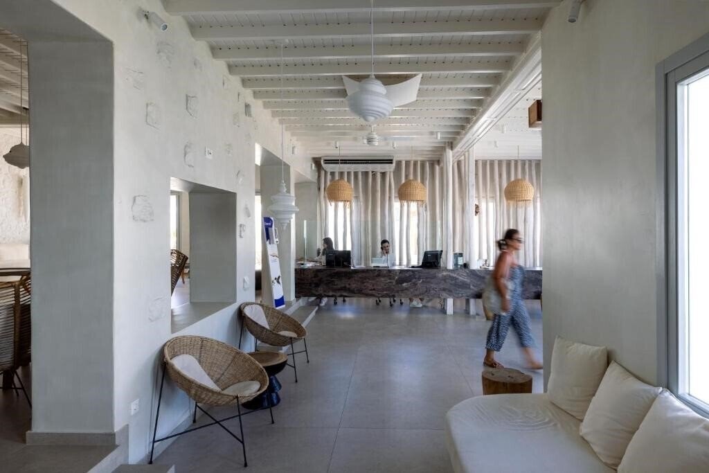 Территория Poseidon Hotel & Suites 4*