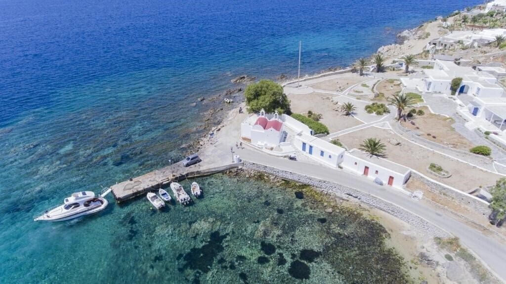 Отель Bellissimo Resort 3*