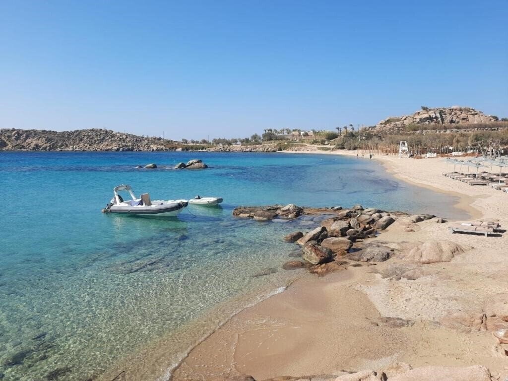 Територія Zephyros Hotel 2*