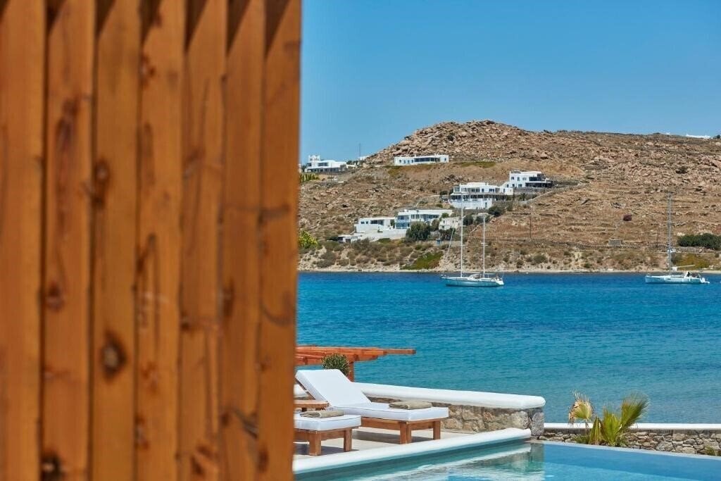 Территория Mykonos Waves Beach 4*