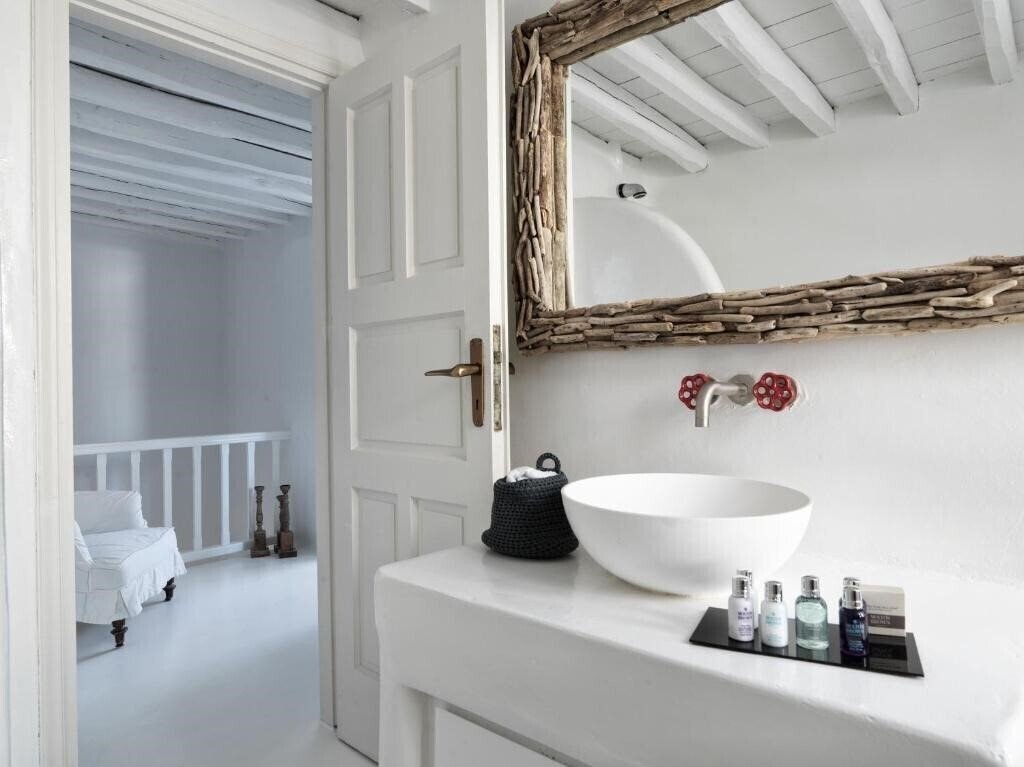 Фотографія Villa Kampani 4*