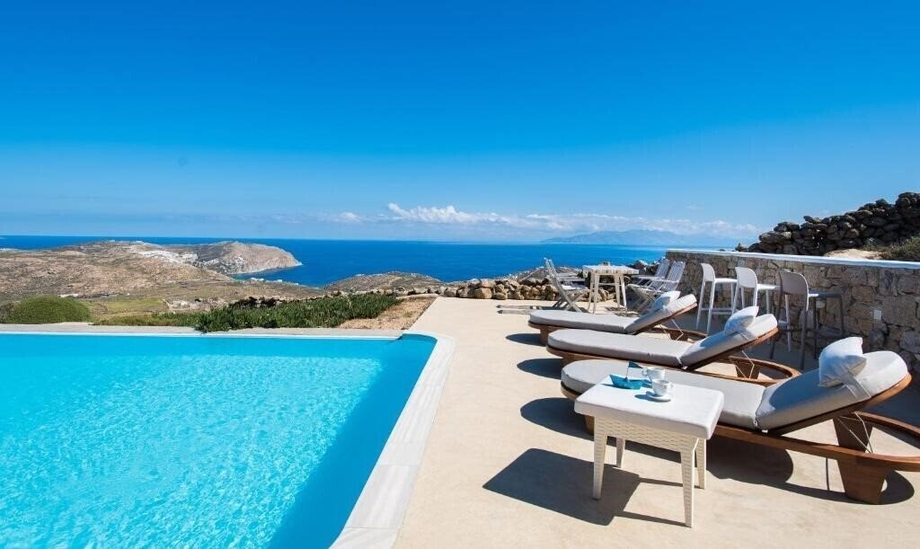 Апартаменты Amallini Suites 4*