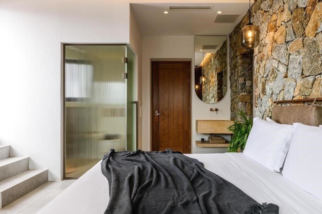 Панорама Charisma Hotel & Wellness Suites 4*