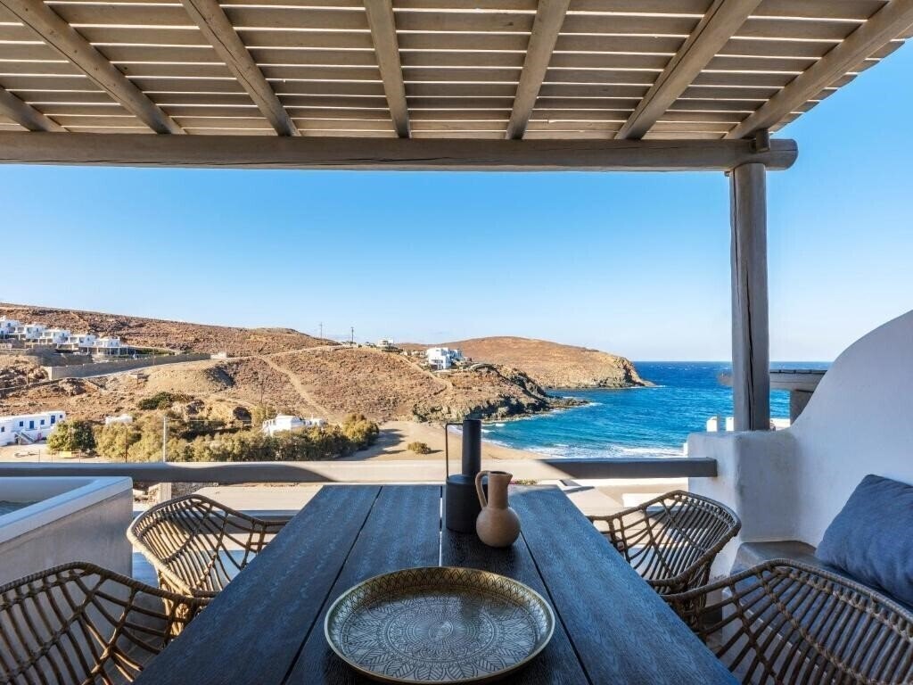 Вид La Residence Mykonos Hotel Suites 5*