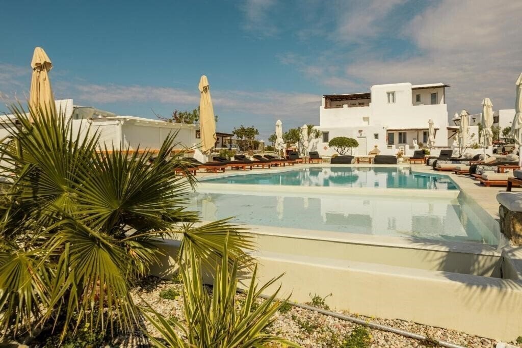 Отель Irenes Residence 3*