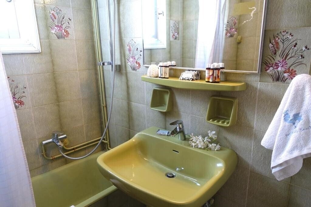 Готель Le COQ Apartments 3*