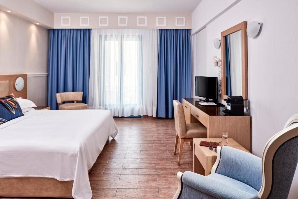 Вид Lagos Mare Hotel 4*