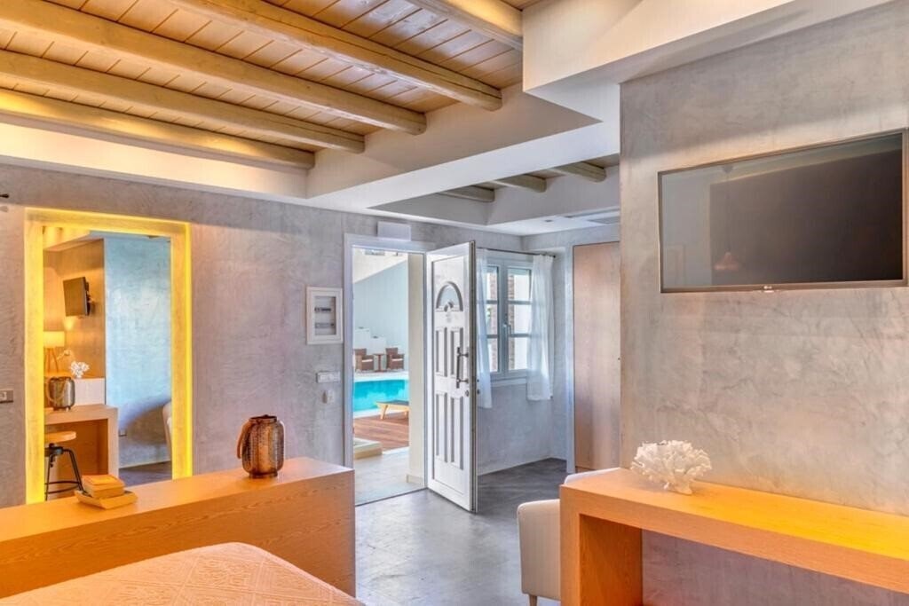 Фотографія Nissaki Beach Hotel 5*