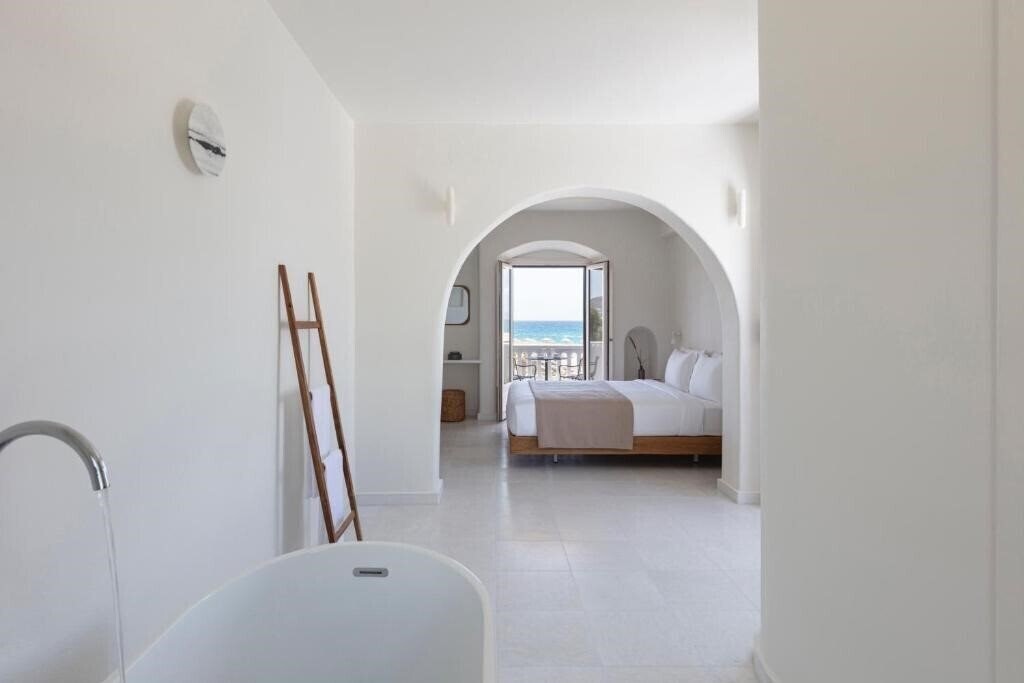 Вид Ammothines Cycladic Suites 5*