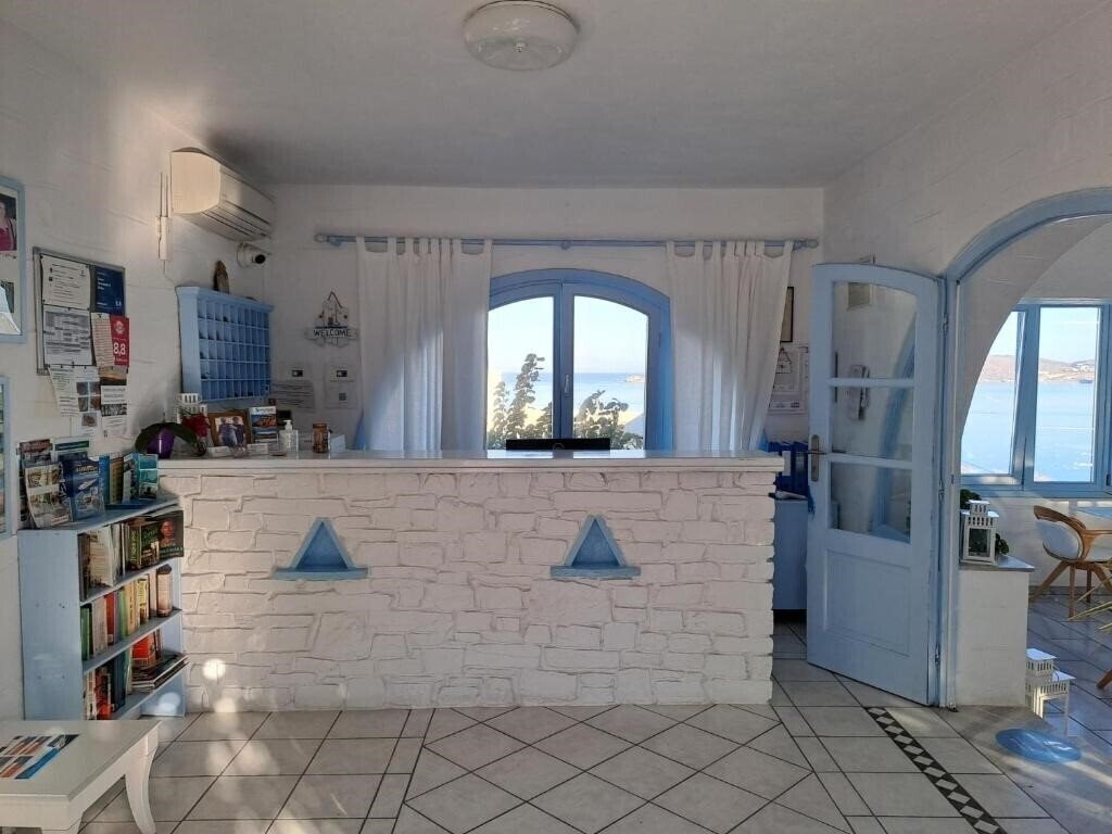 Апартаменти Stratos Apartments & Studios 3*