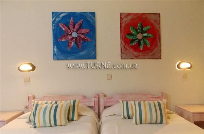 Вид John Mari Studios Apts 2*