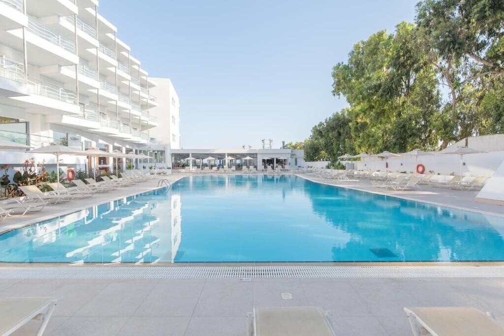 Панорама Belair Beach Hotel 4*