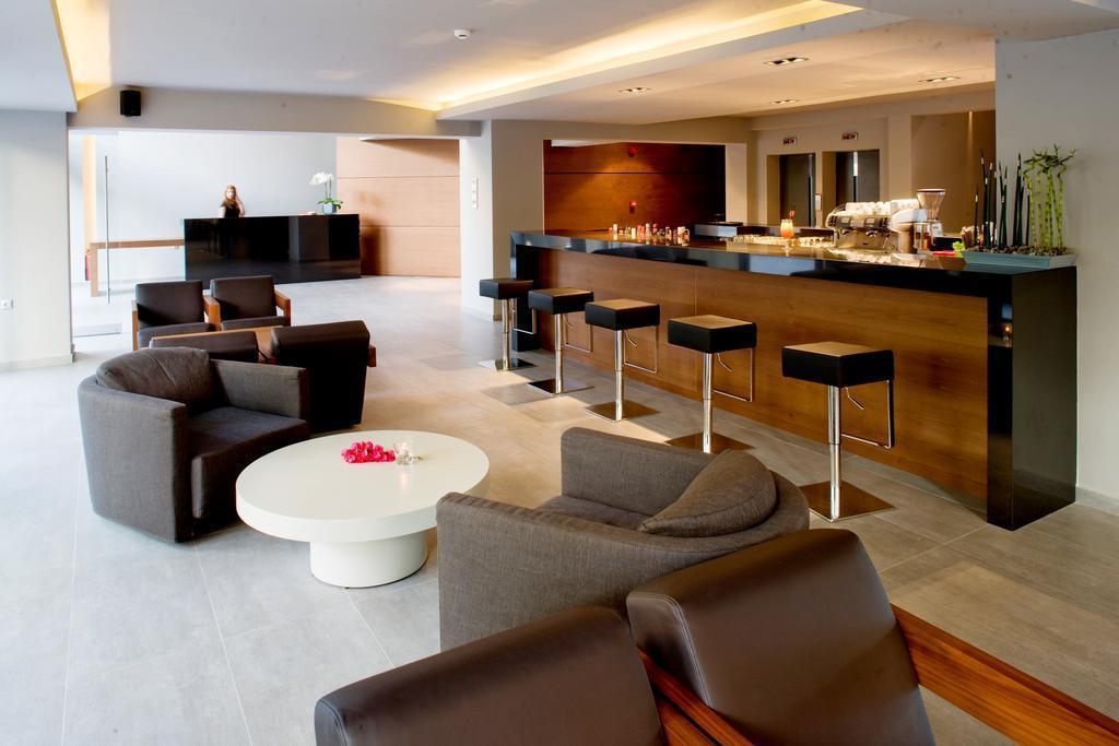 Вид Oktober Downtown Boutique Hotel 3*