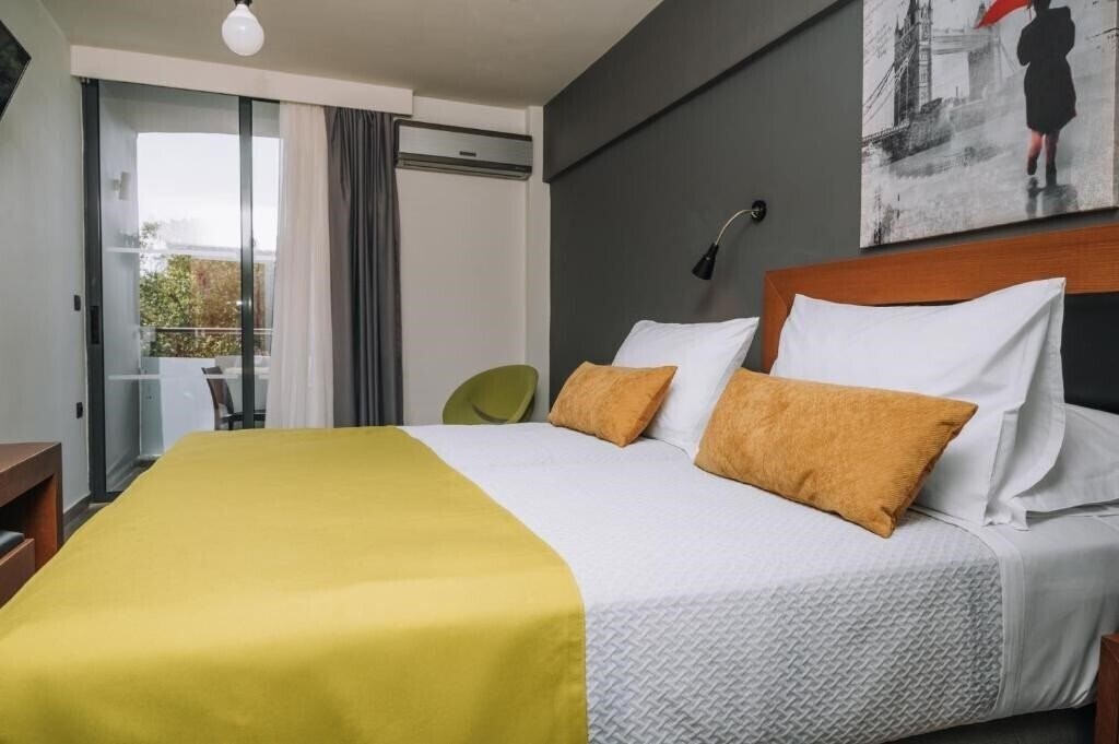Апартаменти Amphitryon Boutique Hotel 3*