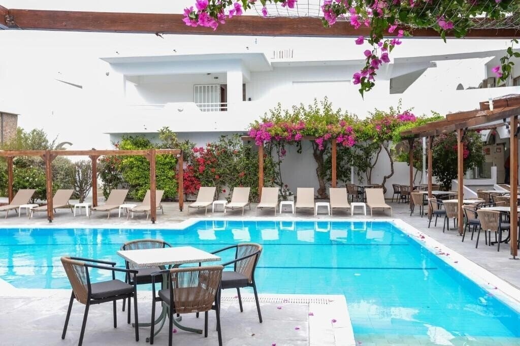 Зображення Loutanis Hotel 3*