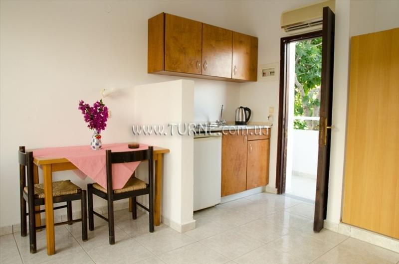 Отель Nest Apartments 2*