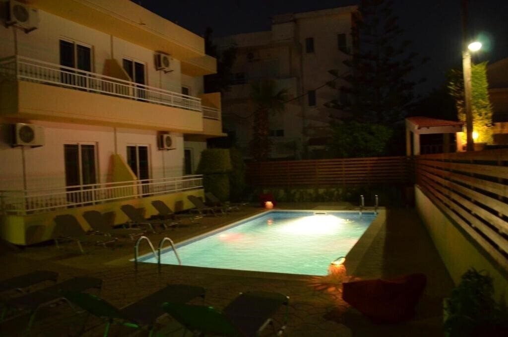 Вид Kremasti Memories Studios 2*