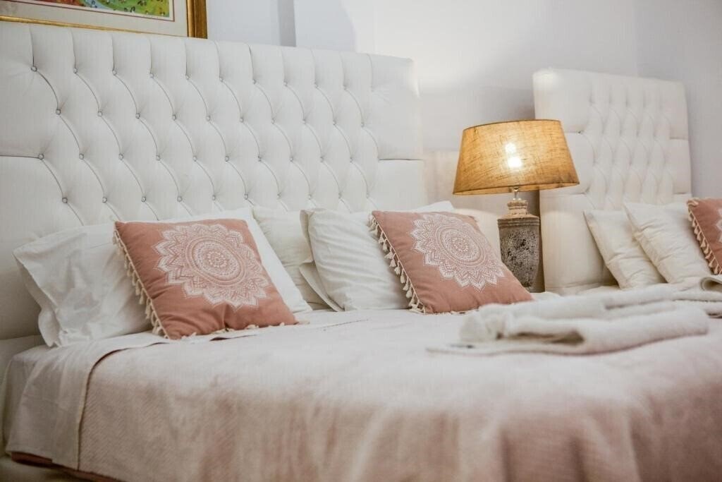 Вид Georgia Studios And Apartments 2*