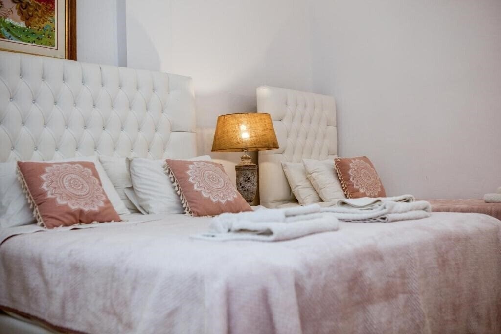 Территория Georgia Studios And Apartments 2*