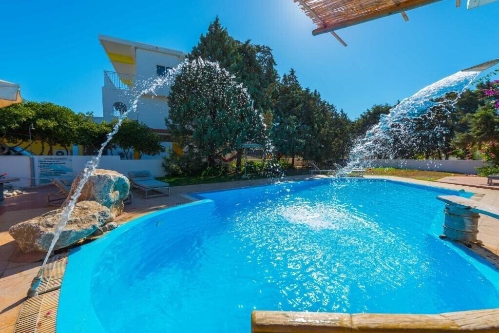 Готель Melody Studios 2*