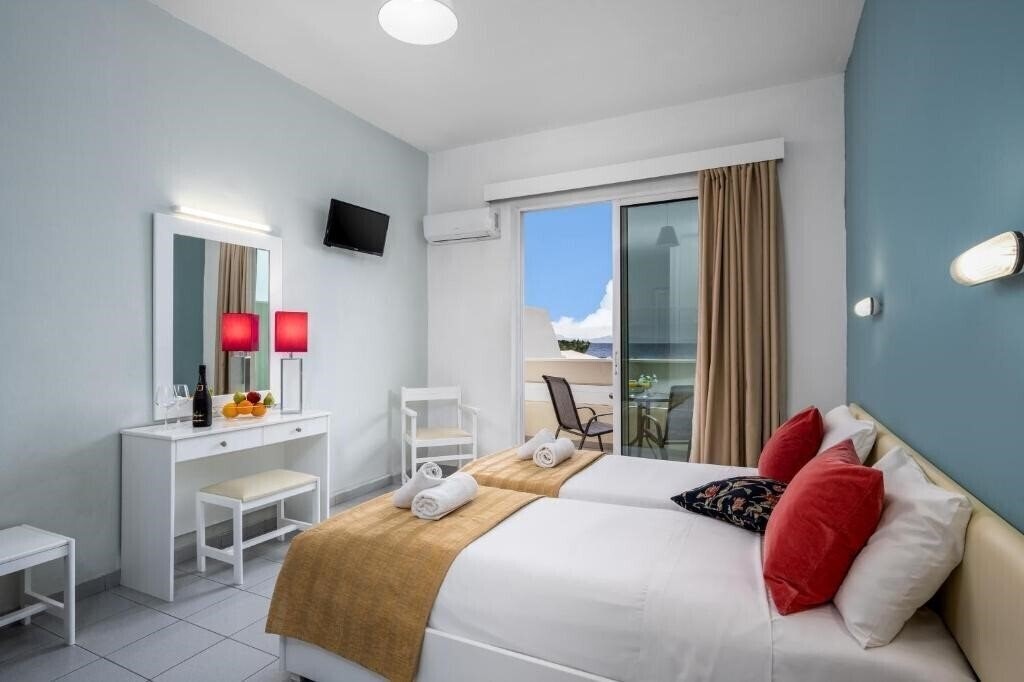 Панорама Bayside Katsaras 4*