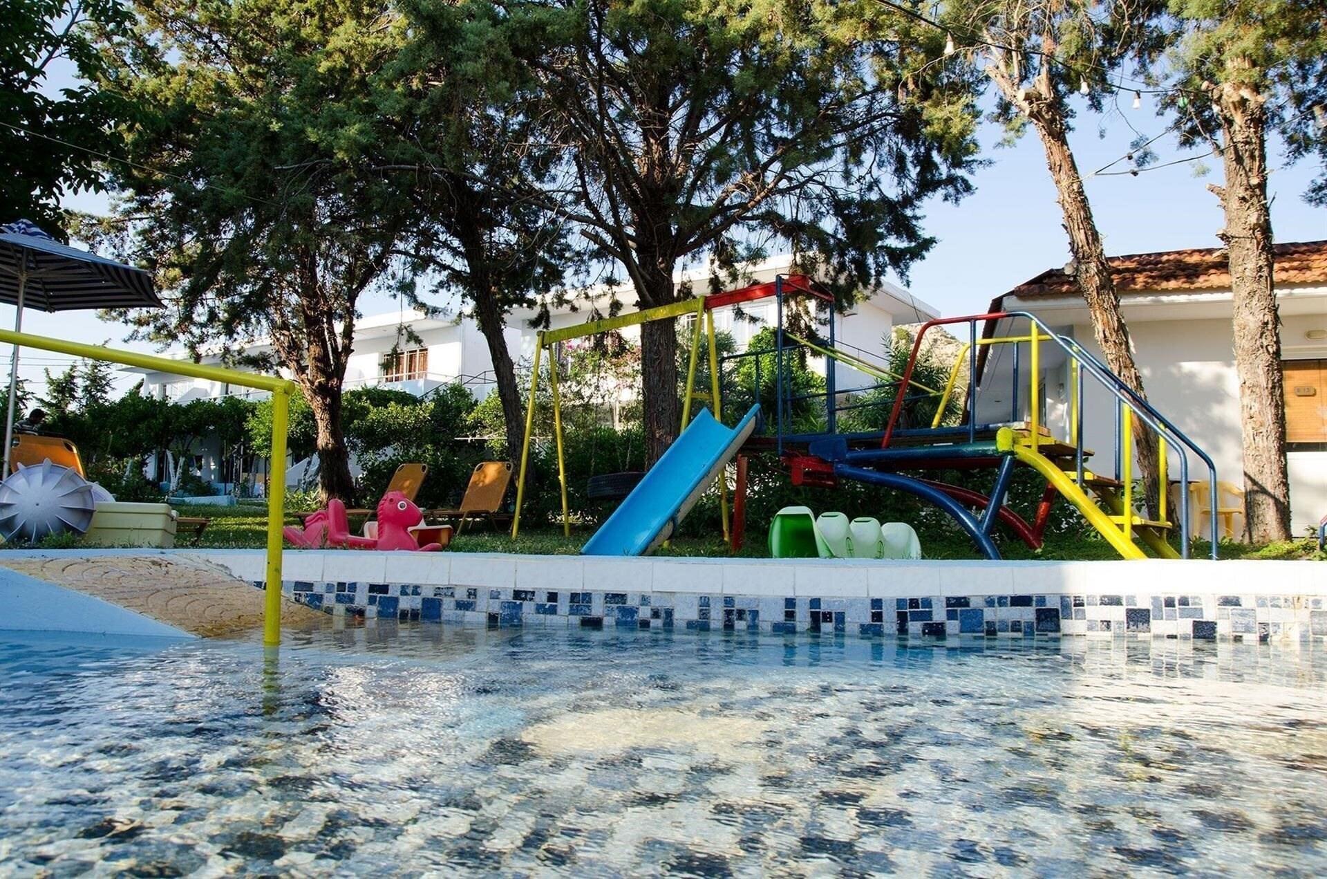 Вид Gnest Apartments апартаменты