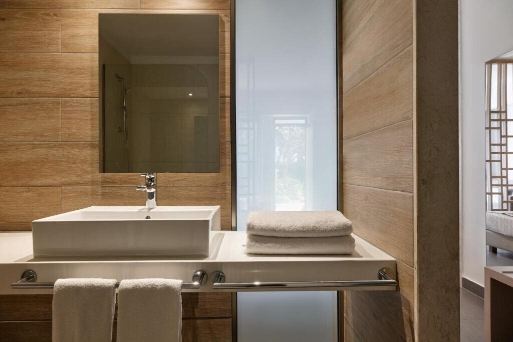 Фотография Atlantica Mikri Poli Rhodes 4*