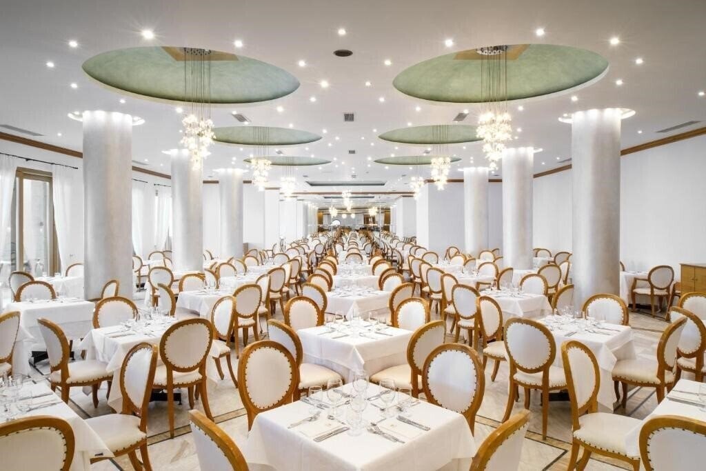 Территория Mitsis Rodos Maris Resort & SPA 5*