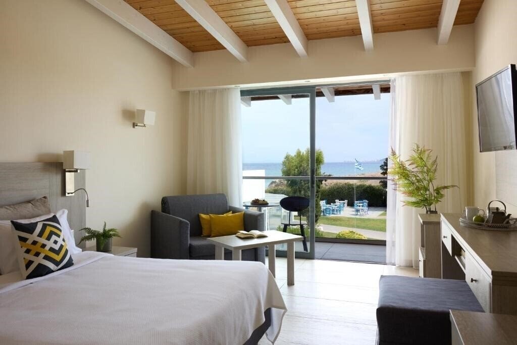 Вид Blue Bay Beach Resort 4*