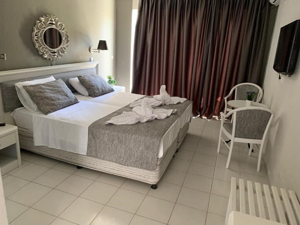 Панорама Alkyonides Hotel 3*