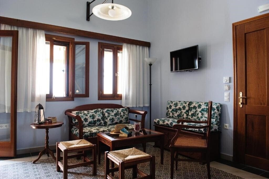 Панорама Alisahni Beachfront Villas вилла