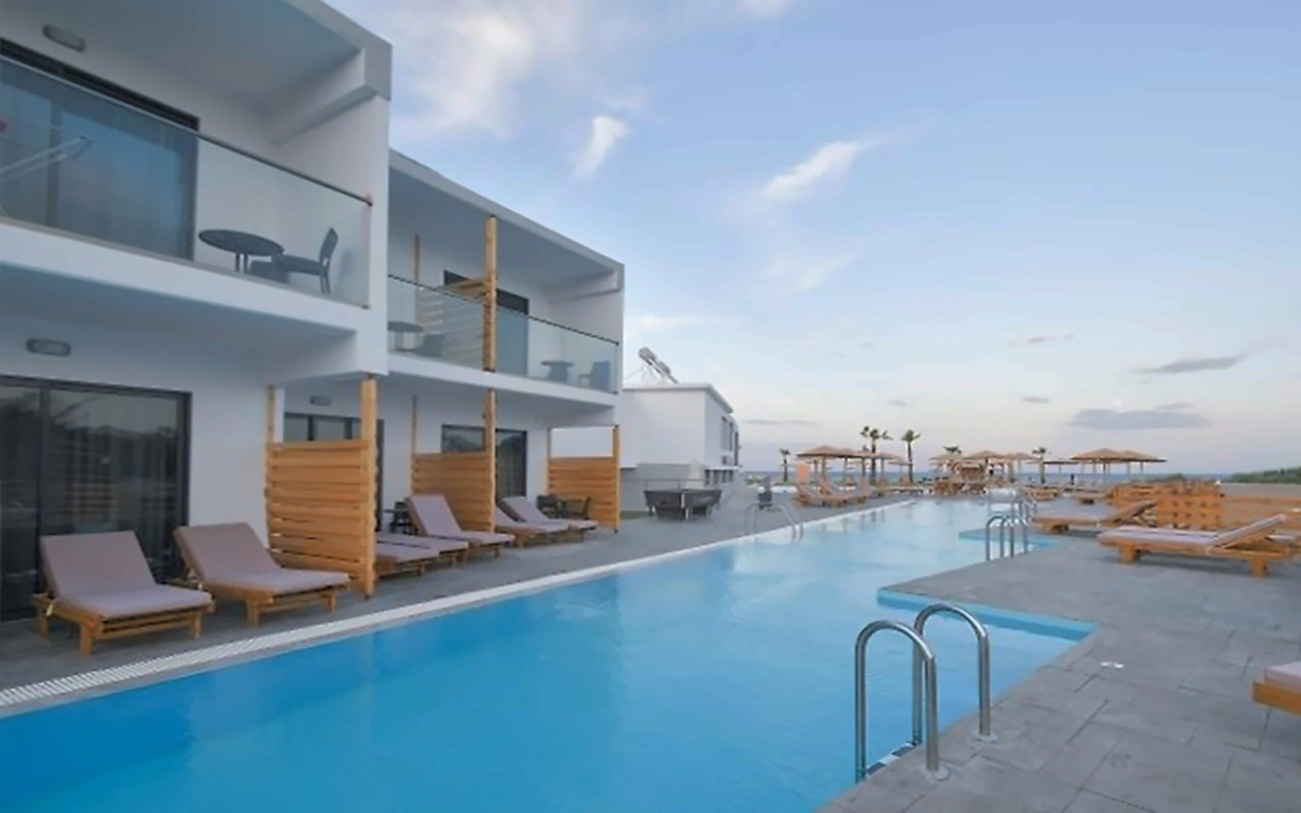 Панорама Evita Bay 4*