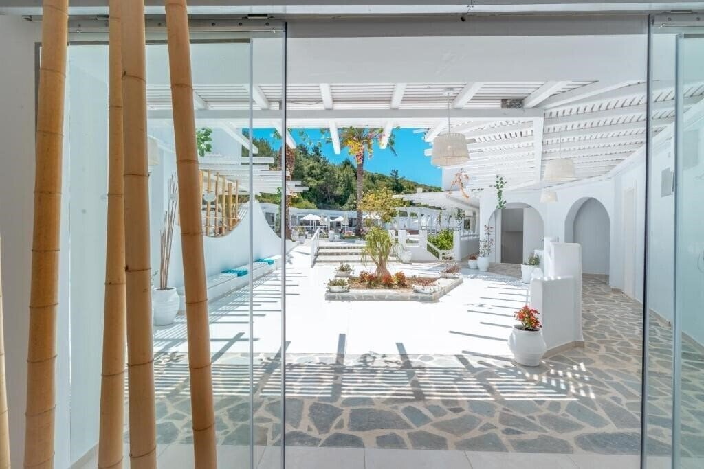 Вид Aloe Hotel (Adults Only 18 ) 4*