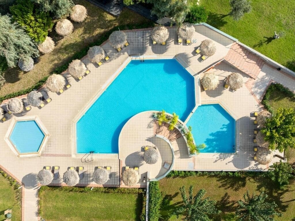 Апартаменты Lindos Breeze Beach (ex. Lindos Breeze Beach) 5*