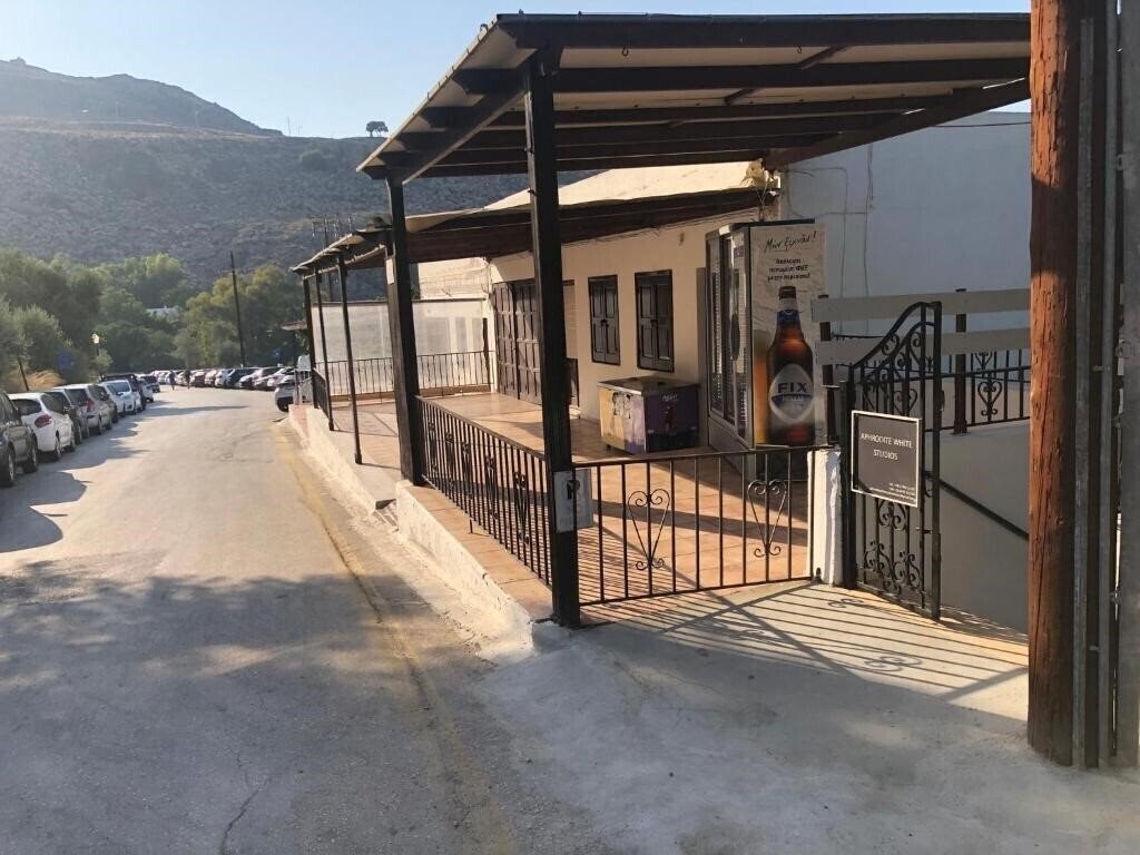 Апартаменты Aphrodite White Studios Lindos 5*