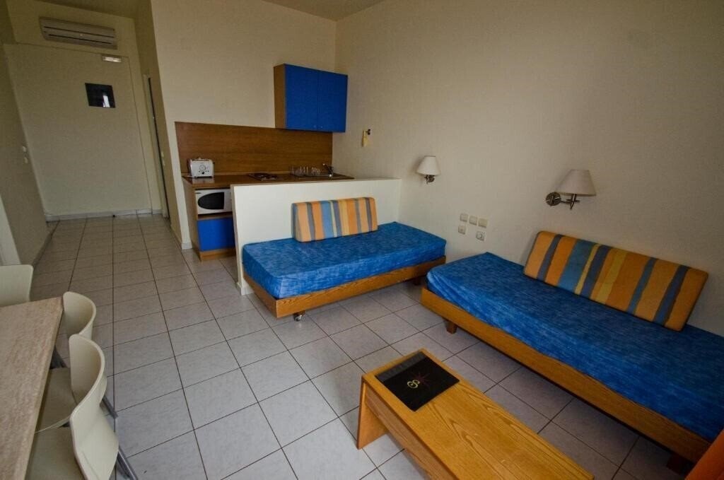 Вид Stella Hotel Pefkos 3*