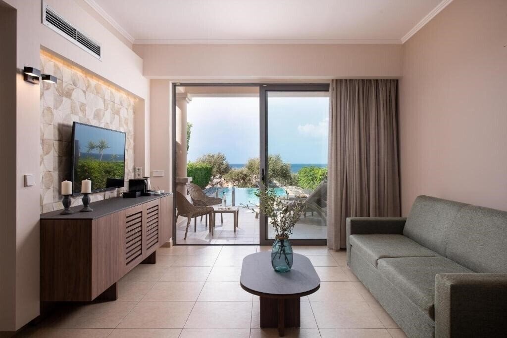 Панорама Kresten Royal Euphoria Resort 5*