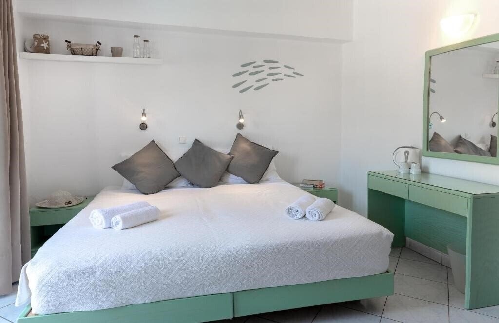 Панорама Nathalie Hotel 3*