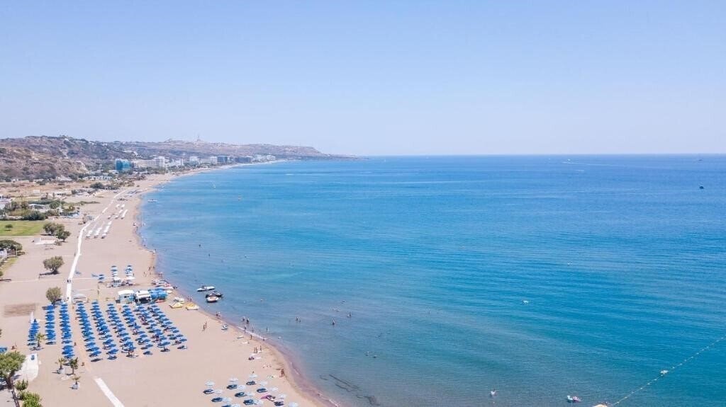 Апартаменты Atma Beach Rooms & Suites 3*