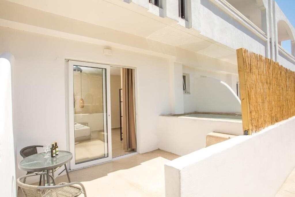 Территория Atma Beach Rooms & Suites 3*