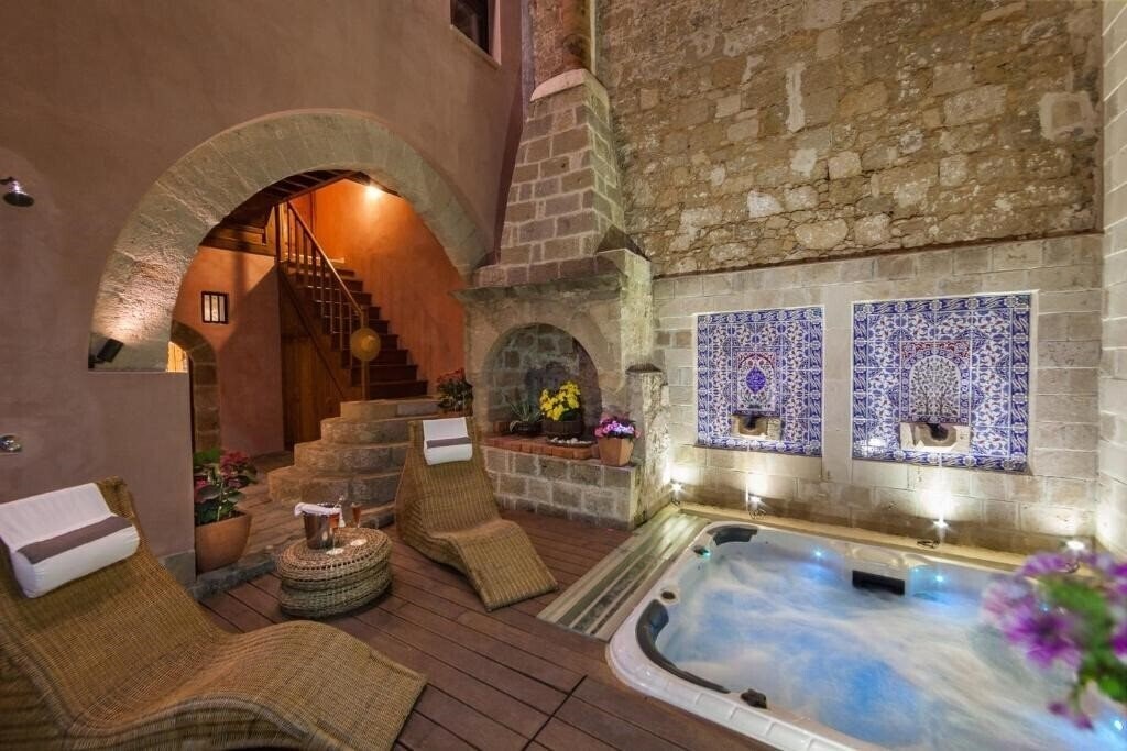 Панорама In Camera Art Boutique Hotel 4*