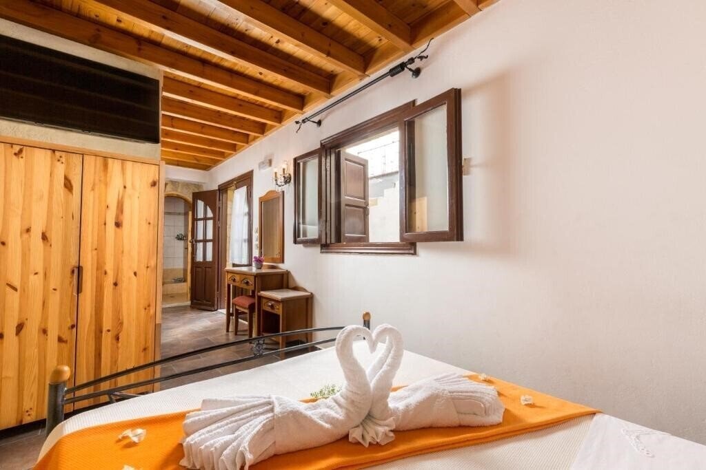 Картинка Camelot Traditional & Classic Hotel 3*