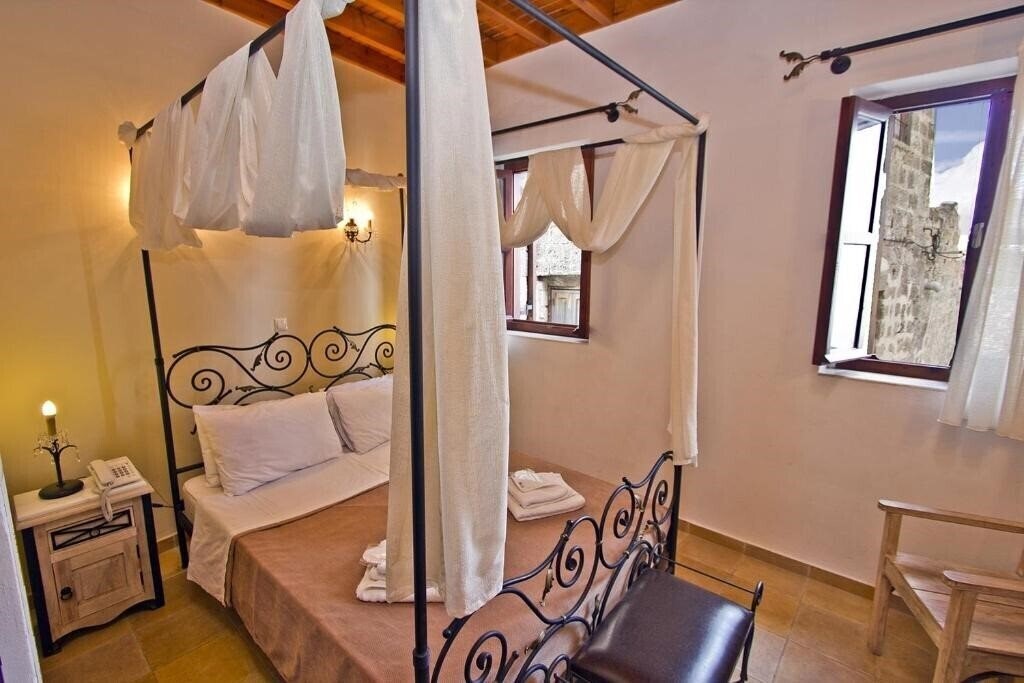 Территория Camelot Traditional & Classic Hotel 3*