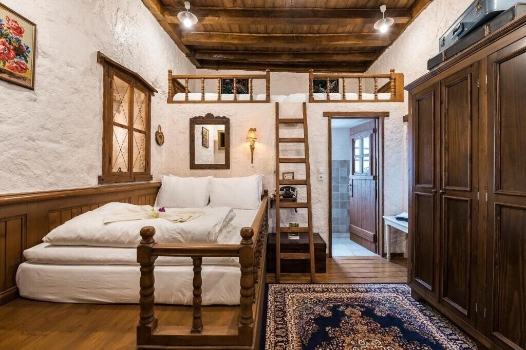 Апартаменты Koukos Traditional Guesthouse 4*