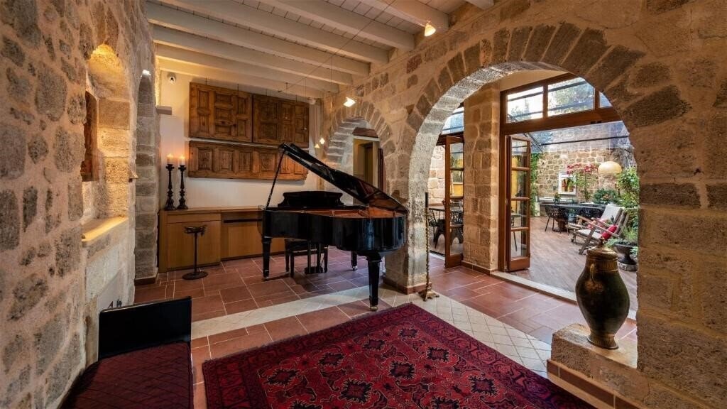 Панорама Kokkini Porta Rossa 4*