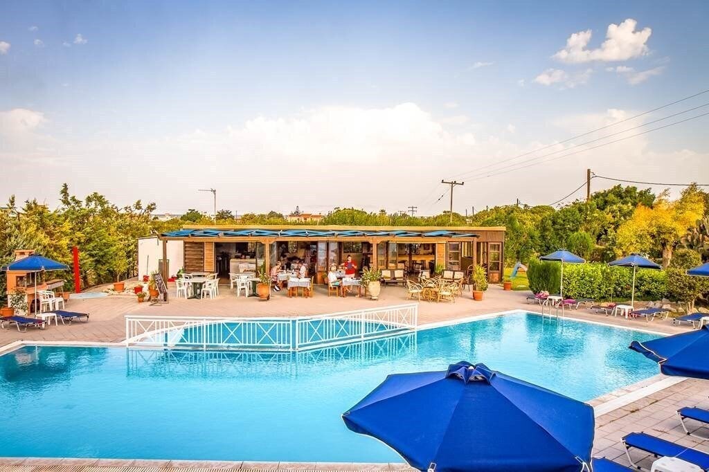 Готель Hotel Alkmini 3*